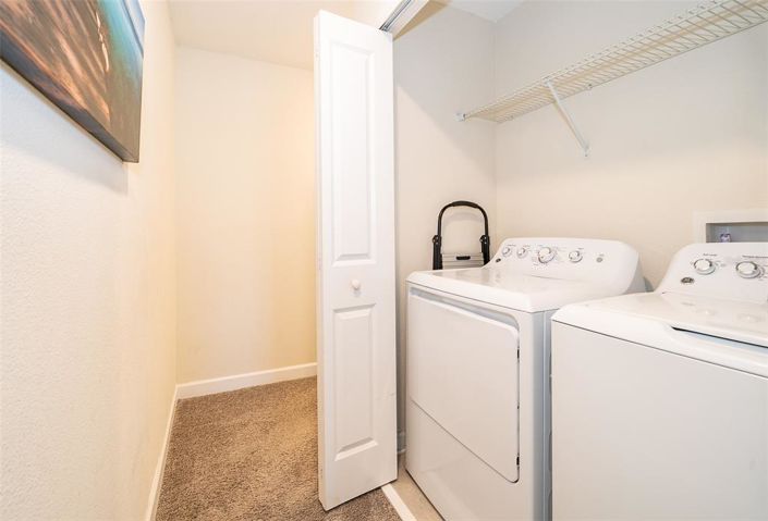 Image No.21-4 Bed Townhouse for sale