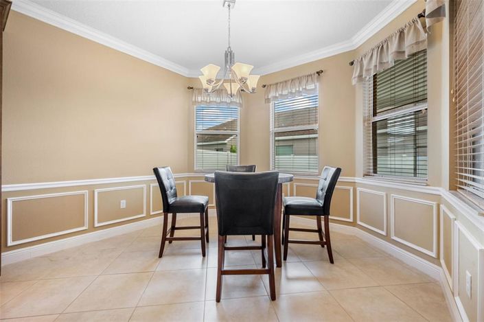 Image No.17-4 Bed House for sale