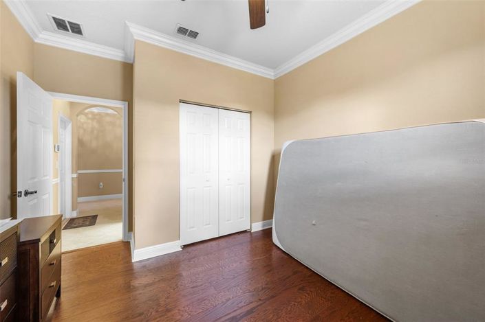 Image No.30-4 Bed House for sale