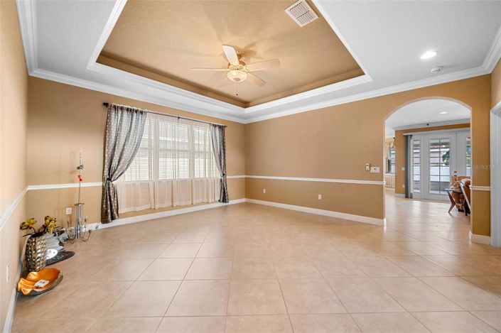 Image No.4-4 Bed House for sale