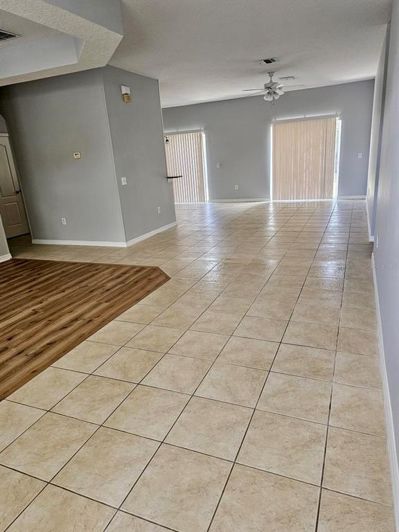 Image No.10-5 Bed House for sale