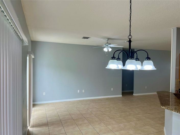 Image No.13-5 Bed House for sale