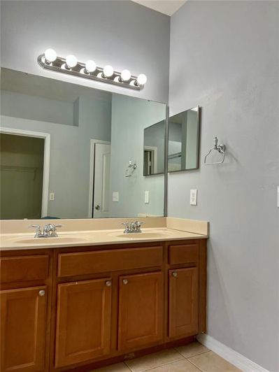 Image No.22-5 Bed House for sale