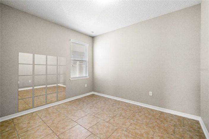 Image No.11-4 Bed House for sale