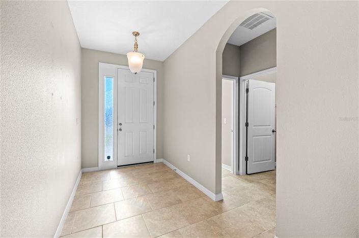 Image No.8-4 Bed House for sale