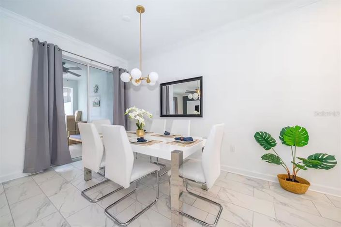 Image No.15-4 Bed Townhouse for sale