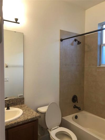 Image No.17-4 Bed House for sale