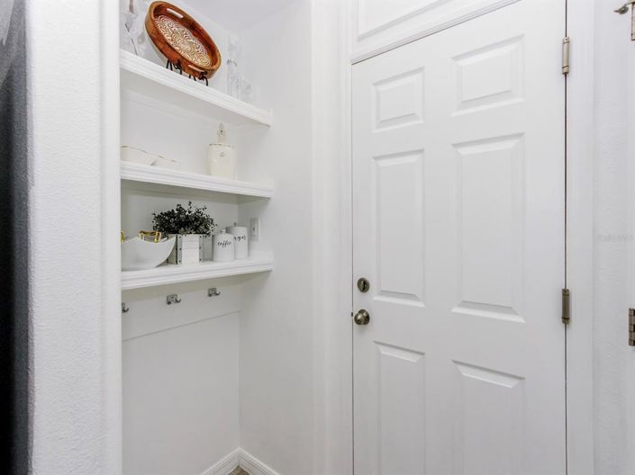 Image No.15-4 Bed House for sale