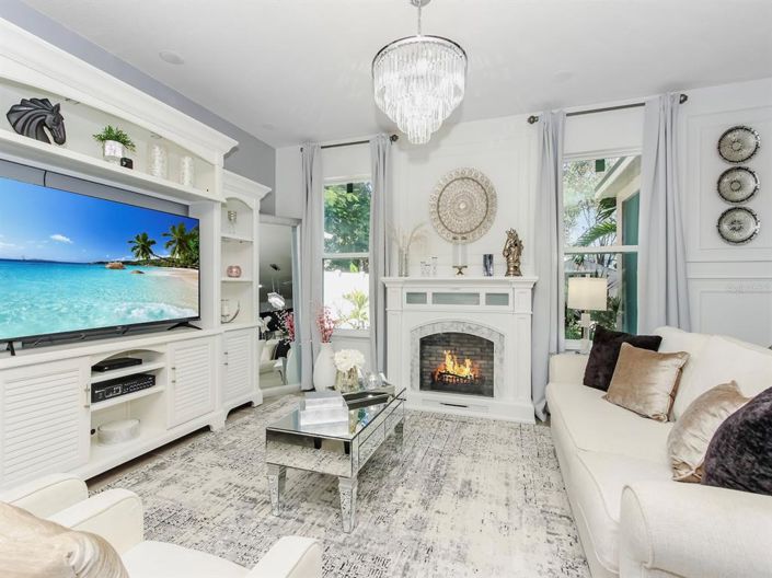 Image No.9-4 Bed House for sale