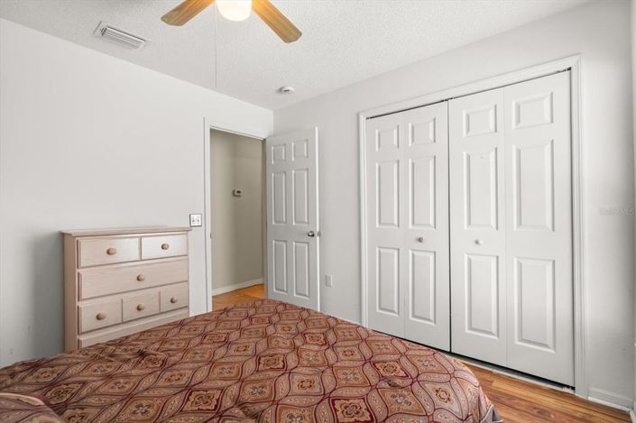Image No.21-5 Bed House for sale