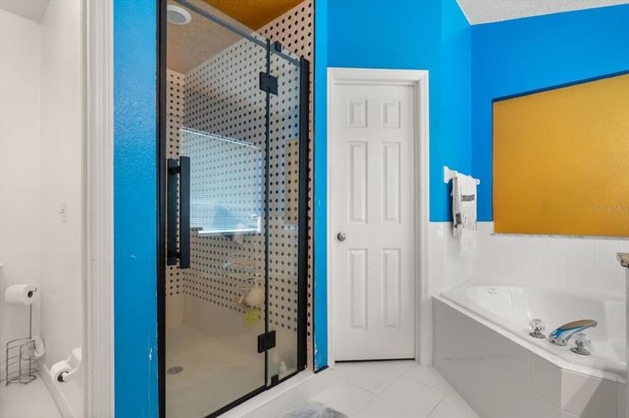 Image No.27-5 Bed House for sale