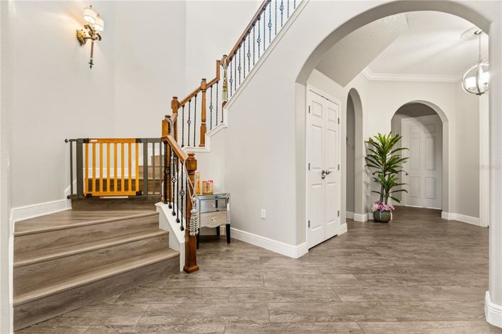 Image No.27-5 Bed House for sale