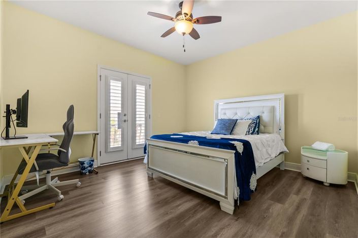 Image No.36-5 Bed House for sale