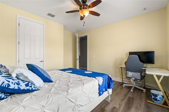 Image No.37-5 Bed House for sale