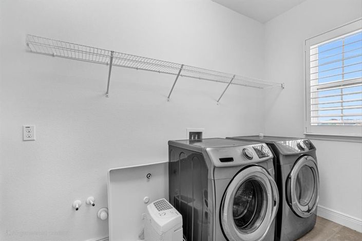 Image No.39-5 Bed House for sale