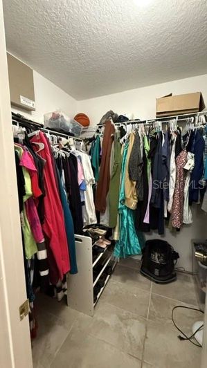 Image No.23-6 Bed House for sale