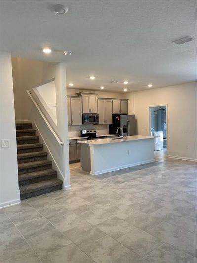 Image No.11-4 Bed Townhouse for sale