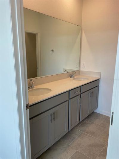 Image No.7-4 Bed Townhouse for sale