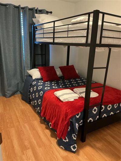 Image No.31-3 Bed Townhouse for sale