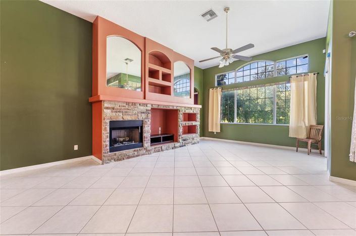 Image No.8-3 Bed House for sale