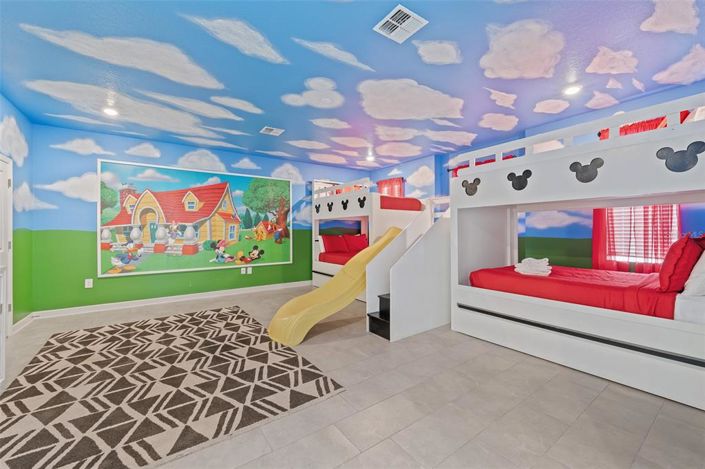 Image No.8-9 Bed House for sale