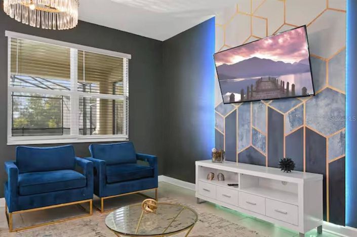 Image No.10-8 Bed House for sale