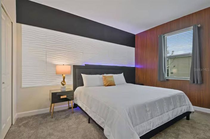 Image No.19-8 Bed House for sale