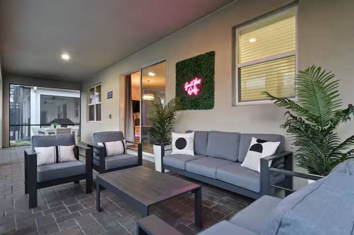 Image No.47-8 Bed House for sale