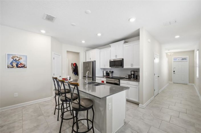 Image No.10-3 Bed House for sale