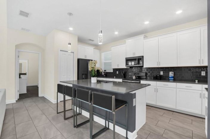 Image No.15-5 Bed House for sale