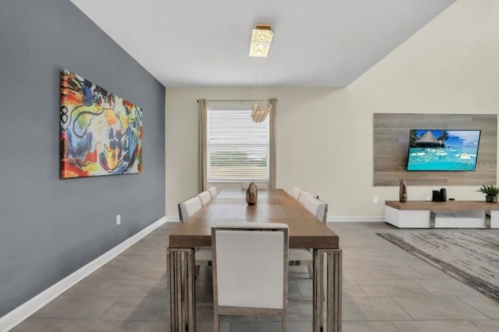 Image No.6-5 Bed House for sale