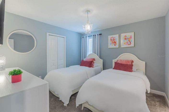 Image No.37-6 Bed House for sale