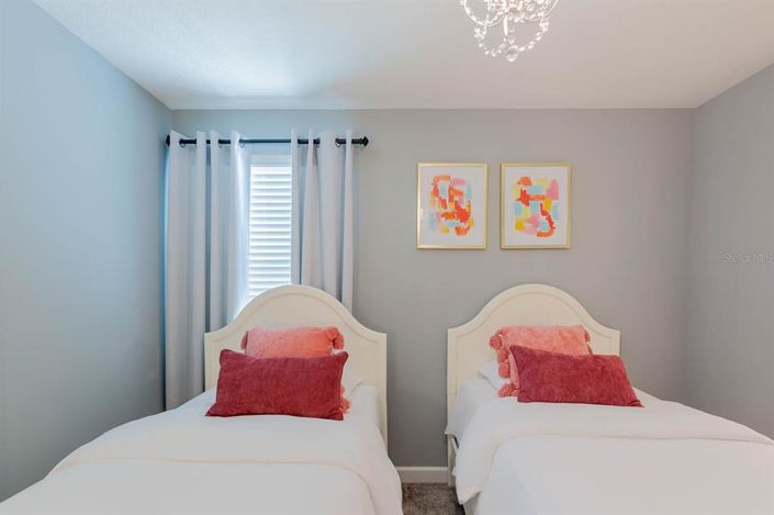 Image No.38-6 Bed House for sale