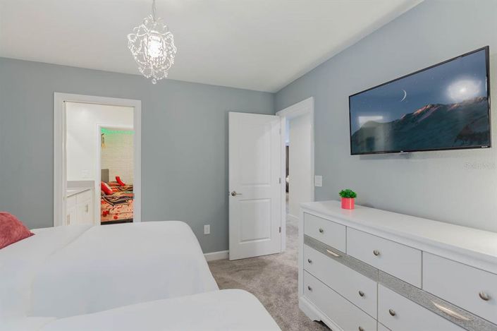 Image No.39-6 Bed House for sale