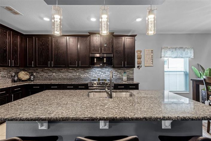 Image No.11-4 Bed House for sale