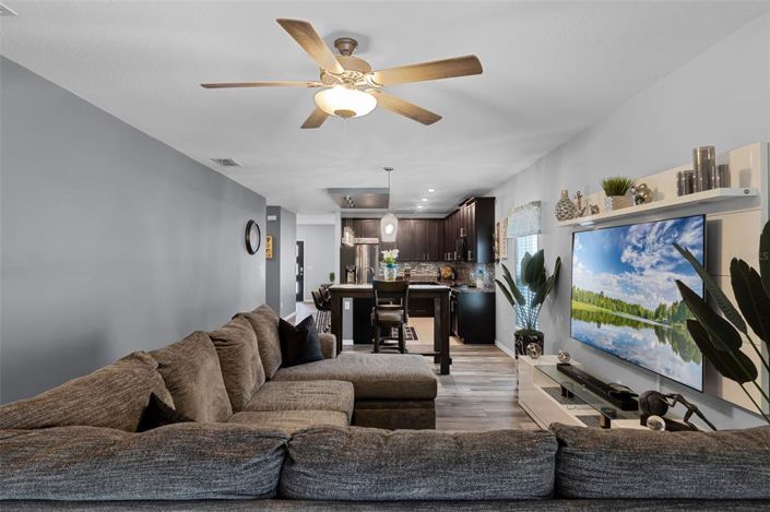 Image No.16-4 Bed House for sale