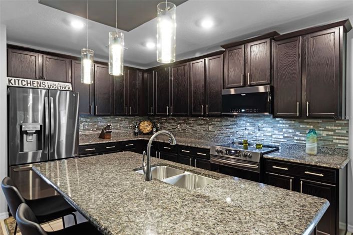 Image No.8-4 Bed House for sale