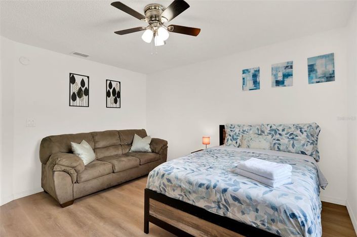 Image No.11-4 Bed House for sale