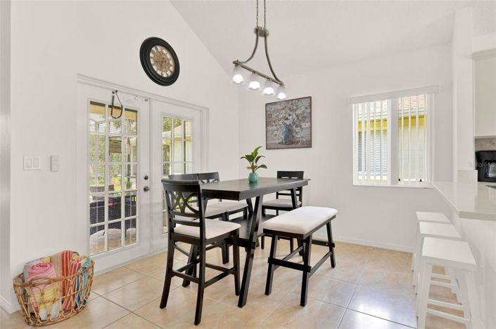 Image No.8-4 Bed House for sale