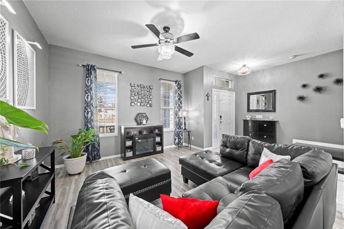 Image No.10-5 Bed House for sale