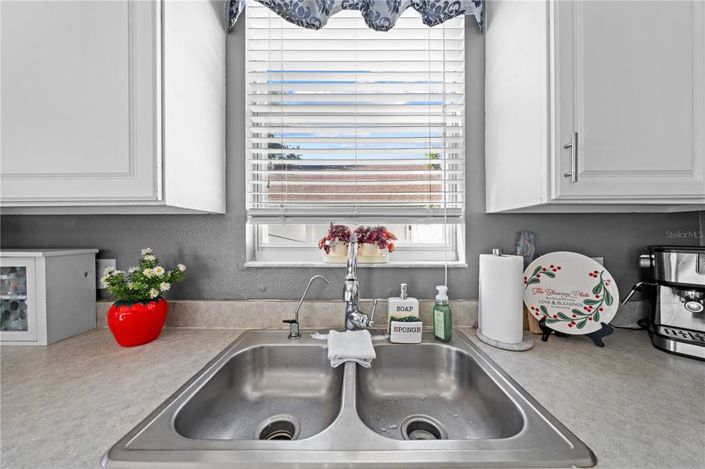 Image No.26-5 Bed House for sale