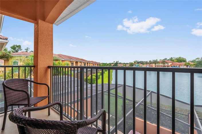 Image No.2-2 Bed Townhouse for sale