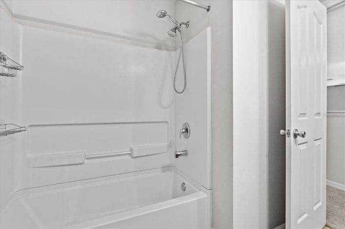 Image No.52-5 Bed House for sale