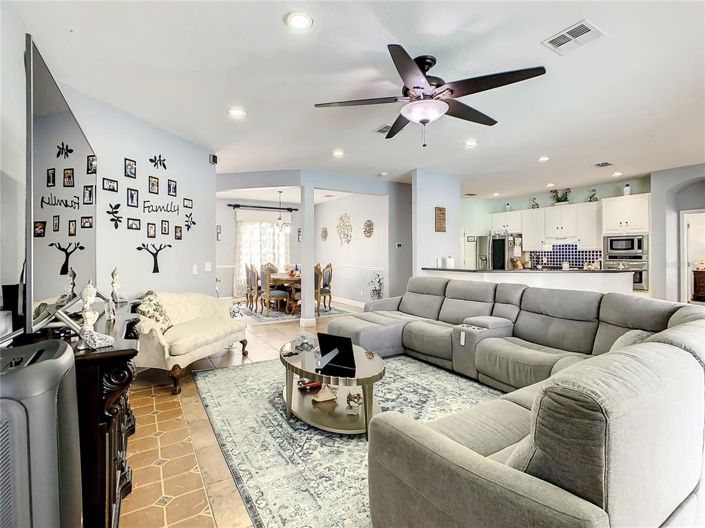 Image No.10-5 Bed House for sale