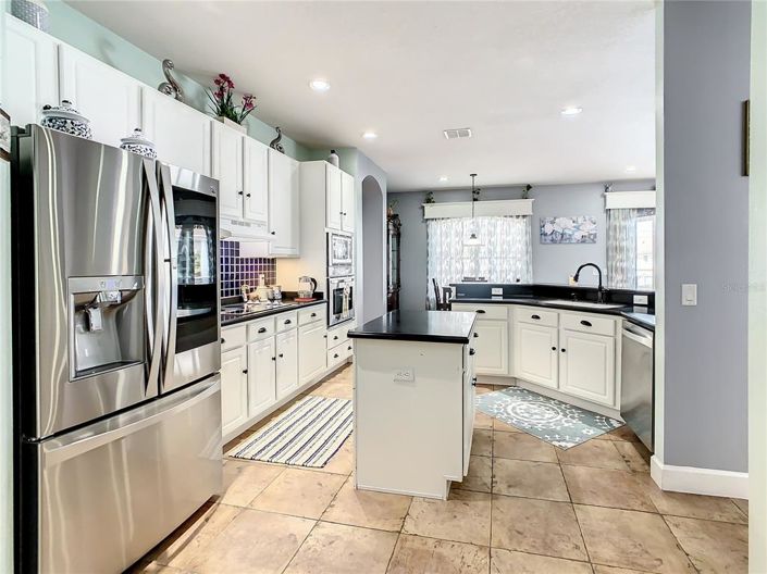 Image No.22-5 Bed House for sale