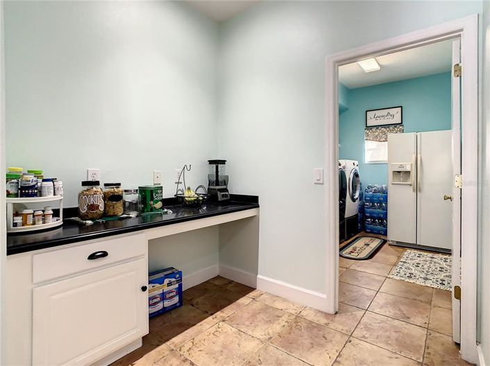 Image No.23-5 Bed House for sale