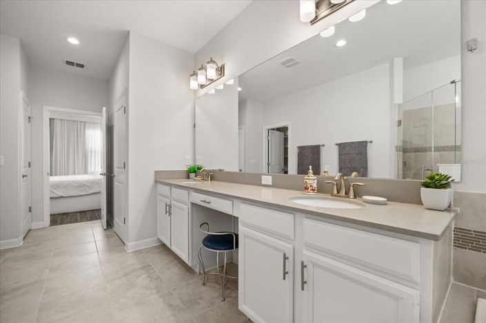 Image No.26-4 Bed House for sale