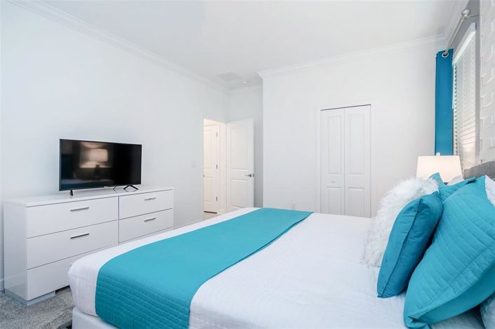 Image No.23-8 Bed House for sale