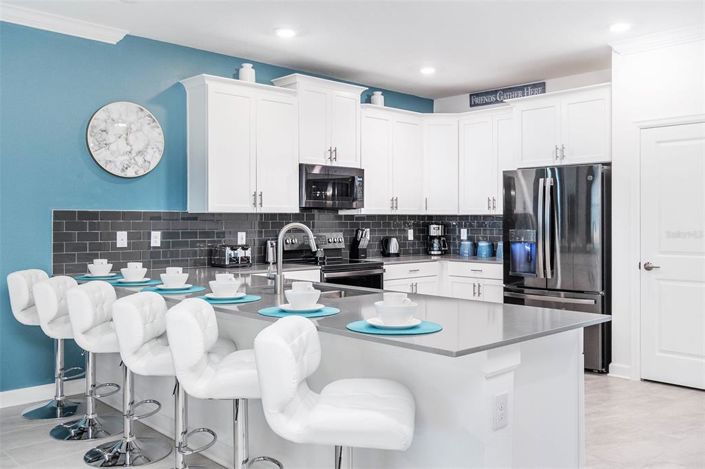 Image No.3-8 Bed House for sale