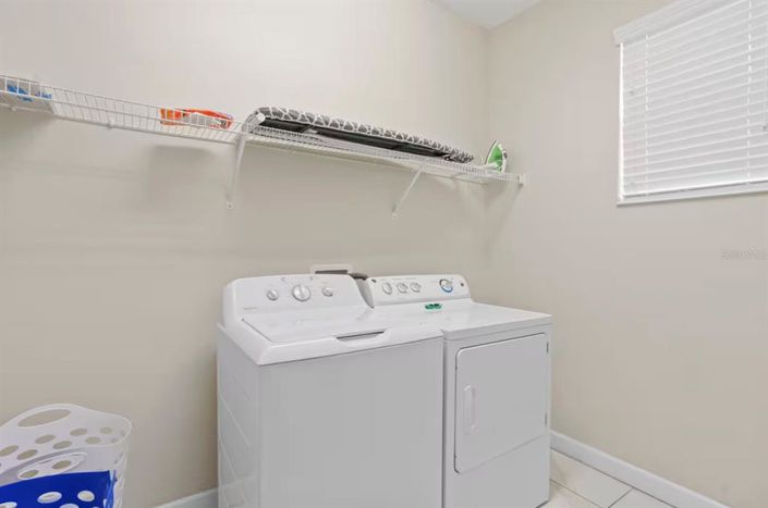 Image No.12-6 Bed House for sale